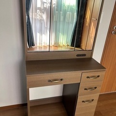 ドレッサー