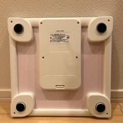 体重計 OMRON HBF-214の画像