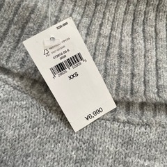 【新品タグ付き】GAP ニット　2枚セットの画像