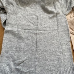 【新品タグ付き】GAP ニット　2枚セットの画像