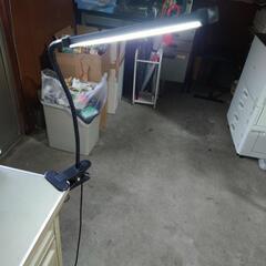クリップライト　LED       400円　