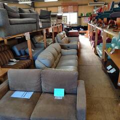 【愛品倶楽部柏店】ltal Sofa 総本革3人掛けソファ の画像