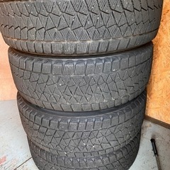 決まりました　スタッドレス　ブリザックDMV2　ホイール付き　225/60R 17  2018年11月購入　商談中　の画像