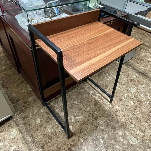 KASHIWA(柏木工)のヴィンテージ ロッキングチェアです。アンティーク調