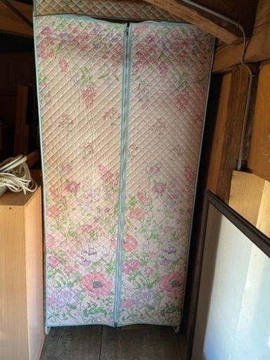 昭和レトロな衣類ファンシーケース