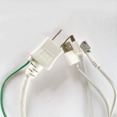 【ジャンク品】Apple LED Cinema Display 24インチ(画面映りません）の画像