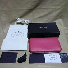 PRADAの長財布美品です。ギャランティーカード付きです。値下げしました⭕の画像