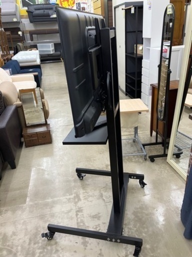 Hisense?テレビ台もセット♪?43型液状テレビ　575