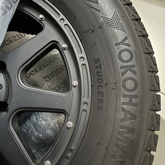 【この週末引き取りでさらに値引き】破格★XTREME-J エクストリームJ XTREME-J 18 x 8.0  +　yokohama ice guard 285/60Ｒ18の画像