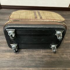 旅行バッグ・伸縮３段　40㎝×50㎝キャスター付きの画像