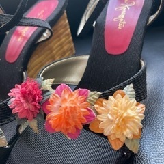 美品になります^ - ^銀座かねまつ　厚底サンダル　24.5cmの画像