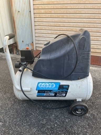 エアーコンプレッサー