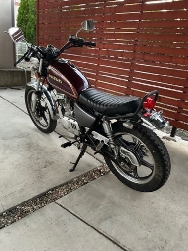 バイク GN125-2F (SUZUKI)