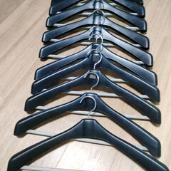 スーツ用ハンガー