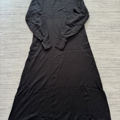 UNIQLO ロングニットワンピース 黒
