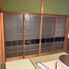 昭和レトロなガラス戸 