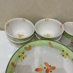 食器セット　の画像
