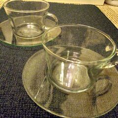 オシャレなガラスのコーヒーカップ＆ソーサーセットの画像