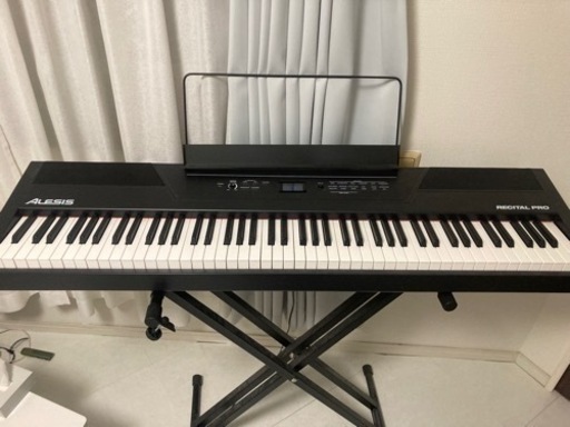 電子ピアノ