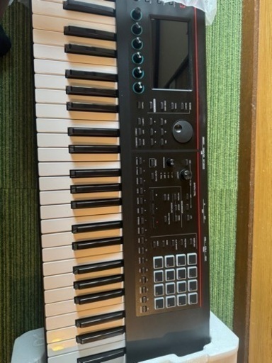 電子楽器 ROLAND FANTOM07