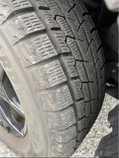ランクル200系　ヨコハマタイヤ　アイスガード　G075 スタッドレスタイヤ　285/60R18 アルミホイール付き　