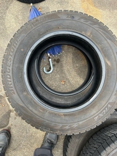 vrx2  215/65r16