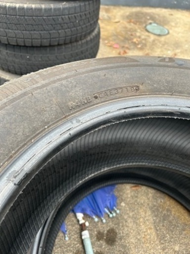vrx2  215/65r16