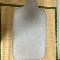 アイロンとアイロン台の画像