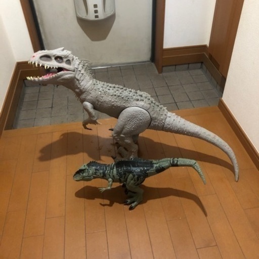 恐竜（お取引中）