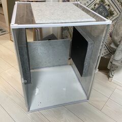 インコ用外付けアクリルケージ 騒音抑制