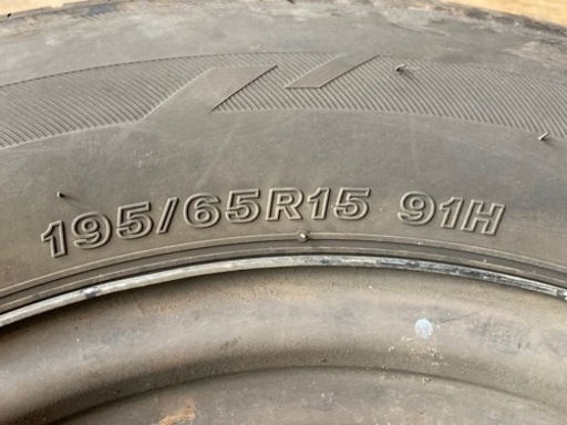 ノーマルタイヤ（鉄ホイール付き）195/65R15 91H