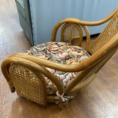 リサイクルショップどりーむ天保山店　No.10029　座椅子チェア♪　籐家具♪の画像