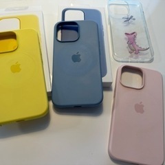 【中古品】iPhone13proの純正ケース3とデザインケース1