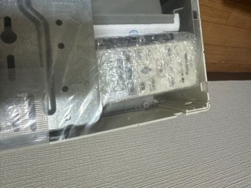 【注意:手渡し限定　千葉県船橋市　11月17日、18日】パナソニック　エアコン　CS-226CFR-W