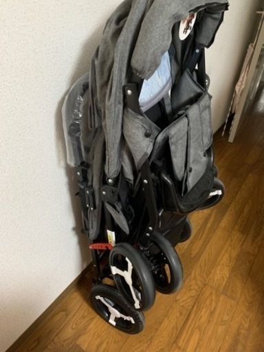 ２人乗りベビーカー　新品同様　※商談中