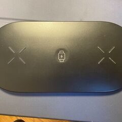 値下げ！　スマホ用　無線充電器Qi充電　置くだけで充電の画像