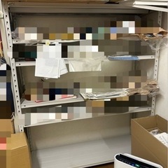 スチール什器の画像