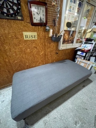 D1006 シングルベッド