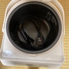 炊飯器の画像