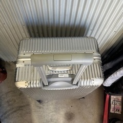 スーツケースの画像