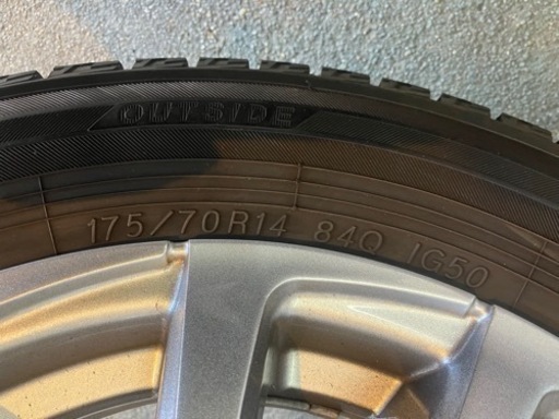 175/70R14  スタッドレスタイヤ ホイール４本セット　フィット アクア用