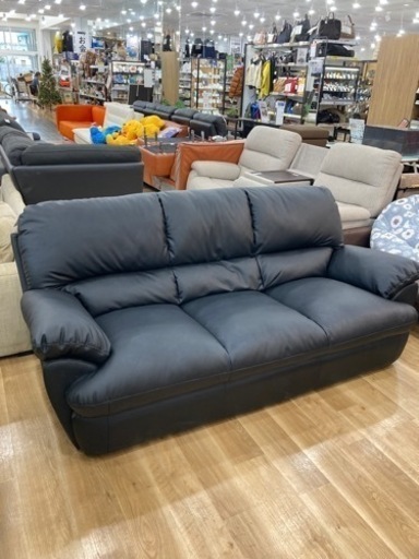 【トレファク高槻店】取りに来られる方限定！ニトリ　合皮　三人掛けソファーのご紹介！