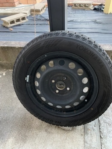 スタッドレス ヨコハマタイヤ アクア