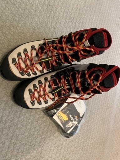 スポルティバ ネパールキューブ ウーマン EU39