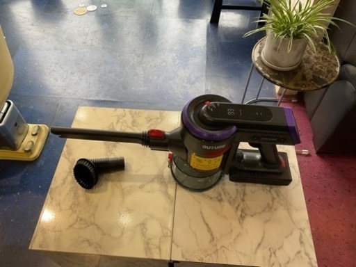 ハイパワーコードレス掃除機