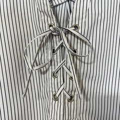 ストライプ柄シャツの画像