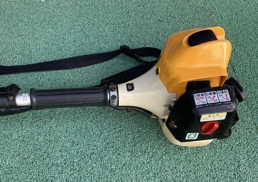 草刈機　RYOBI（リョービ）エンジン刈払機