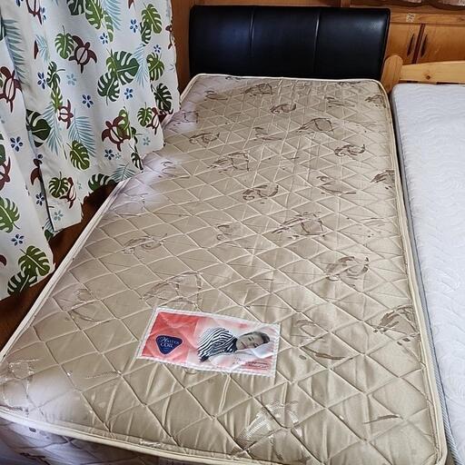 シングルベッド