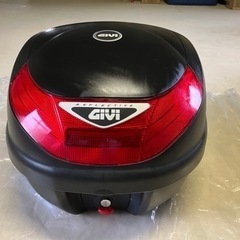 GIVI E30TND リアボックス　取りに来られる方限定