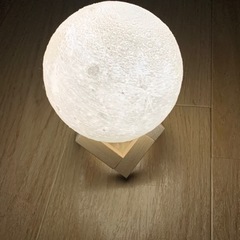月形ライト
